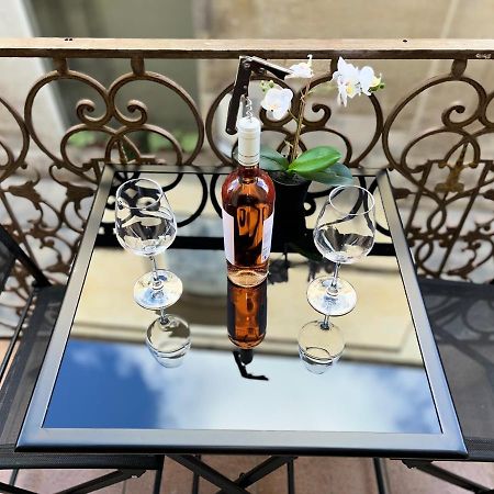 Wineexperience- Wine&Jacuzzi Suite Lecce Ngoại thất bức ảnh
