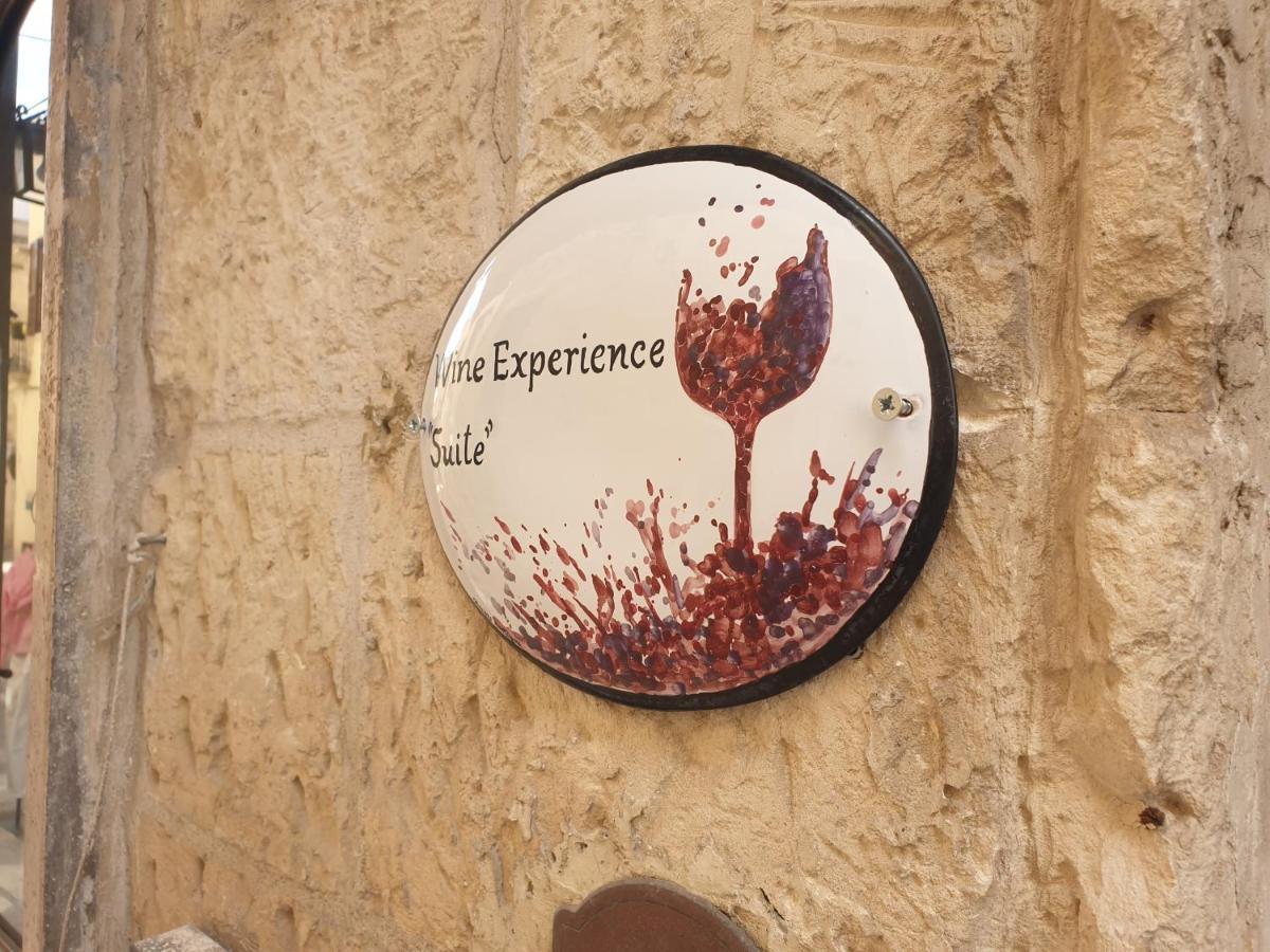 Wineexperience- Wine&Jacuzzi Suite Lecce Ngoại thất bức ảnh