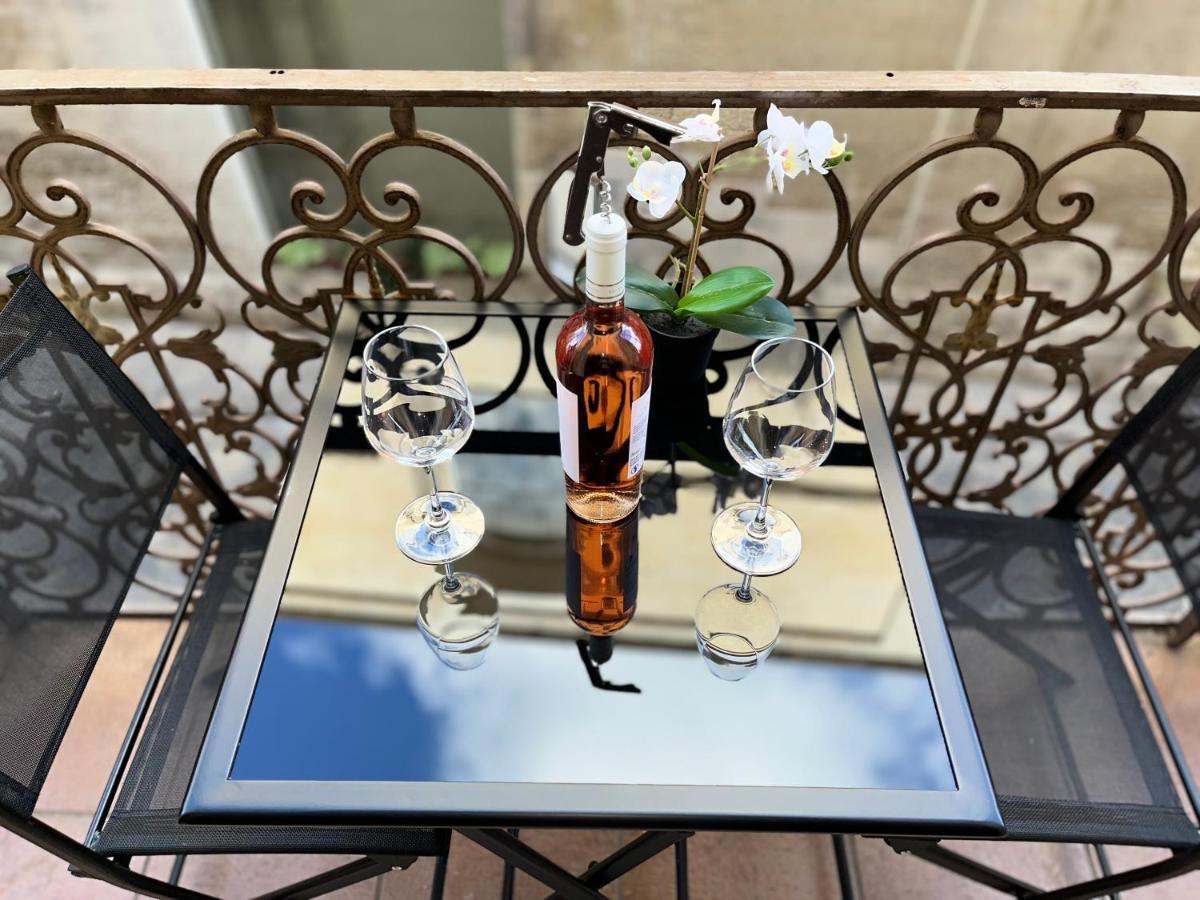 Wineexperience- Wine&Jacuzzi Suite Lecce Ngoại thất bức ảnh