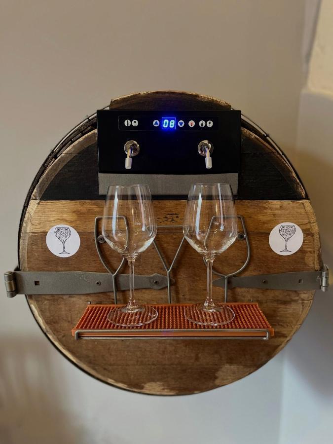 Wineexperience- Wine&Jacuzzi Suite Lecce Ngoại thất bức ảnh