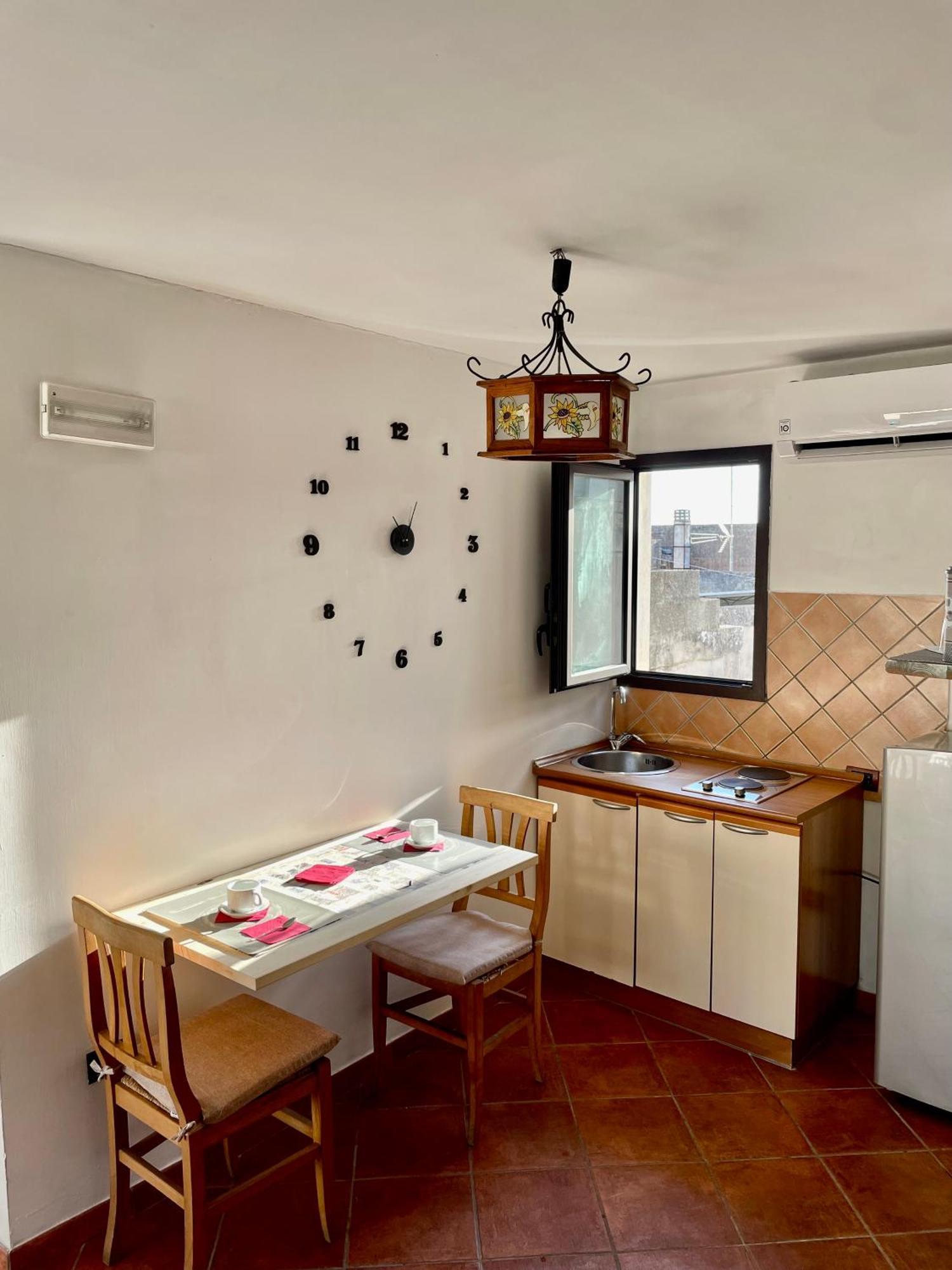 Wineexperience- Wine&Jacuzzi Suite Lecce Ngoại thất bức ảnh