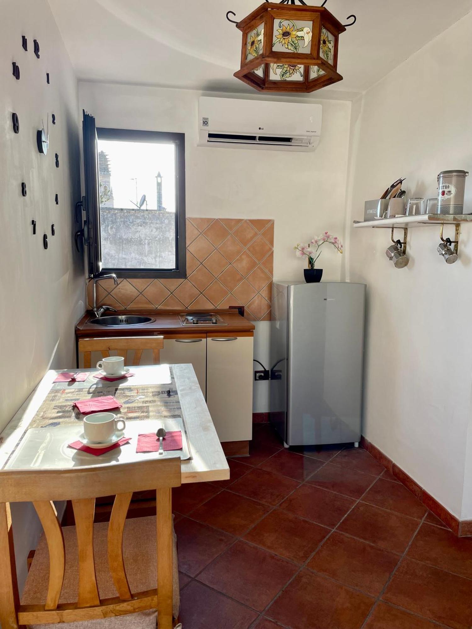 Wineexperience- Wine&Jacuzzi Suite Lecce Ngoại thất bức ảnh